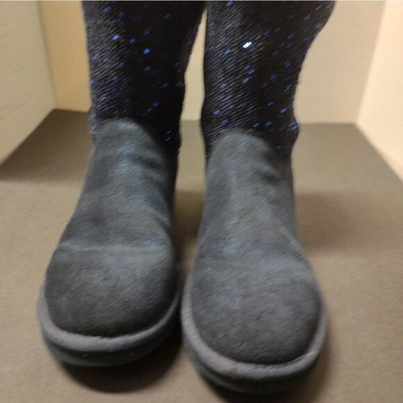 Ugg Australia Lyla Sequin Boot - Picture 3 of 6